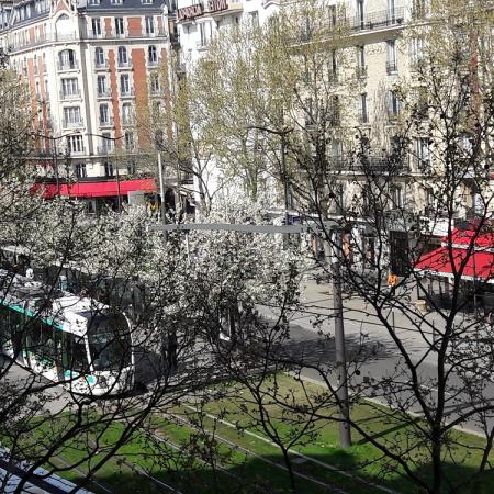 #AMAFENETRE Annie, Paris Porte d'Orléans, 8 avril